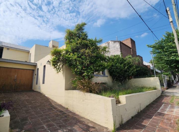 Casa · 145m² · 10 Ambientes