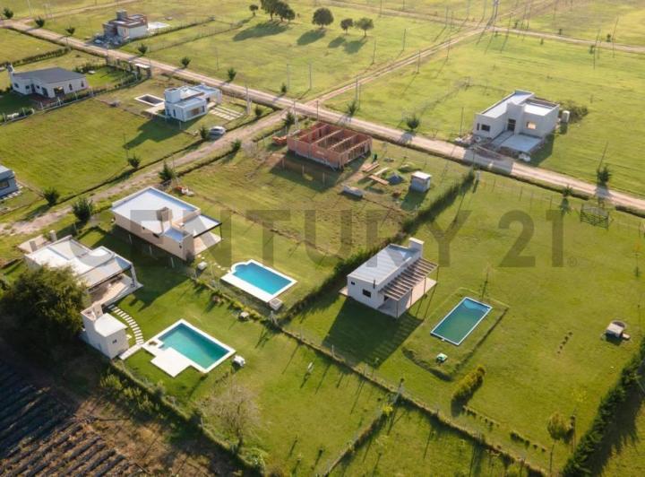 Terreno · 548m²