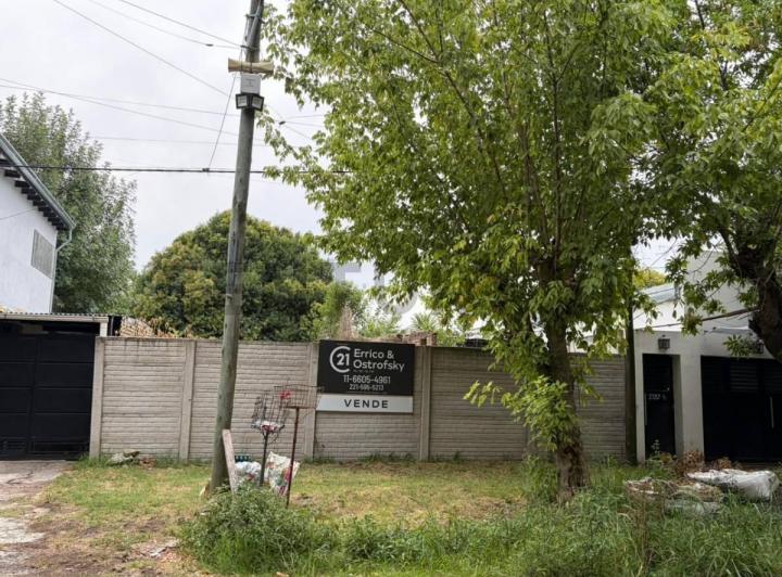 Terreno · 600m²