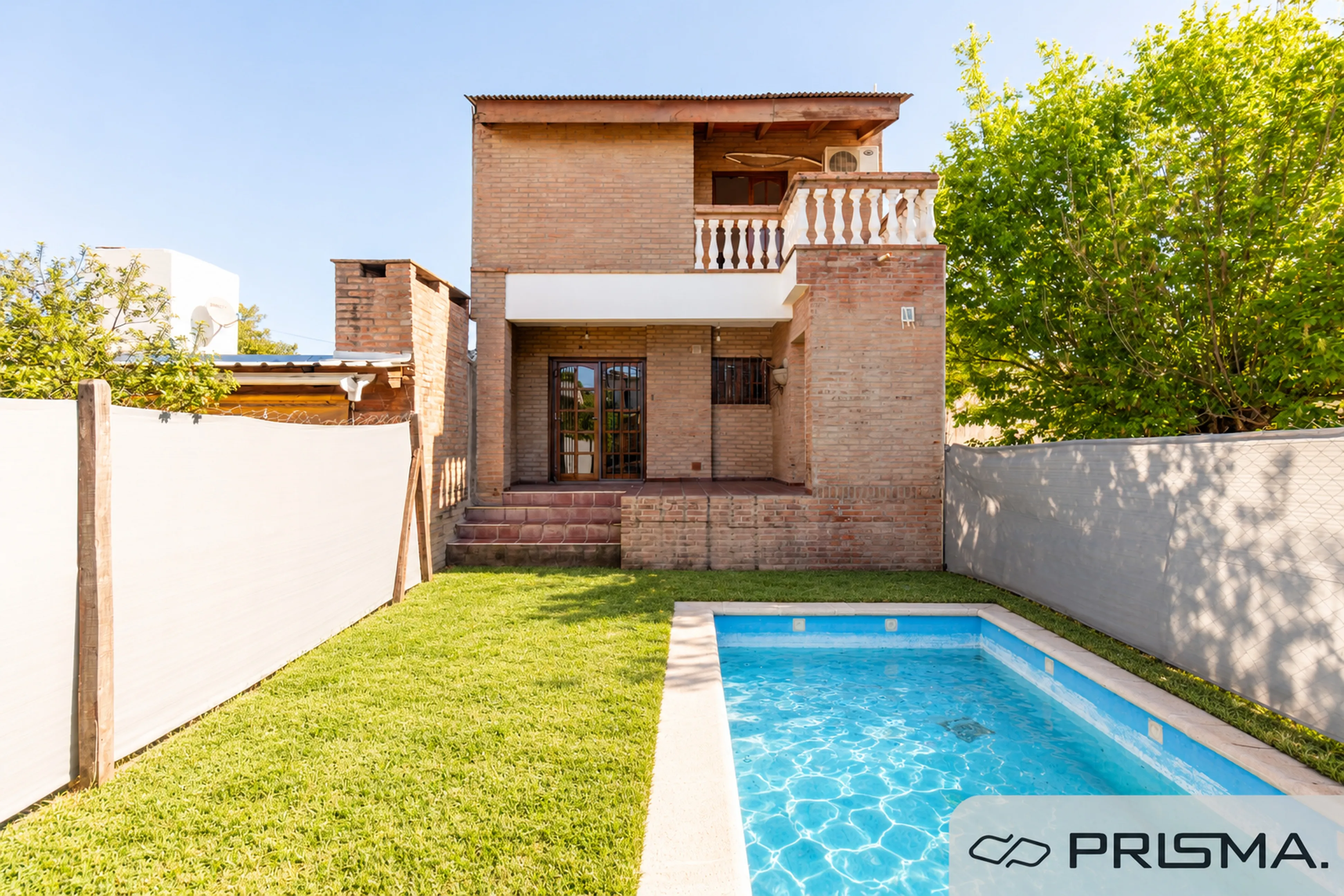 CASA - 3 DORMITORIOS - B° ALEJANDRO CENTENO - APTO CRÉDITO