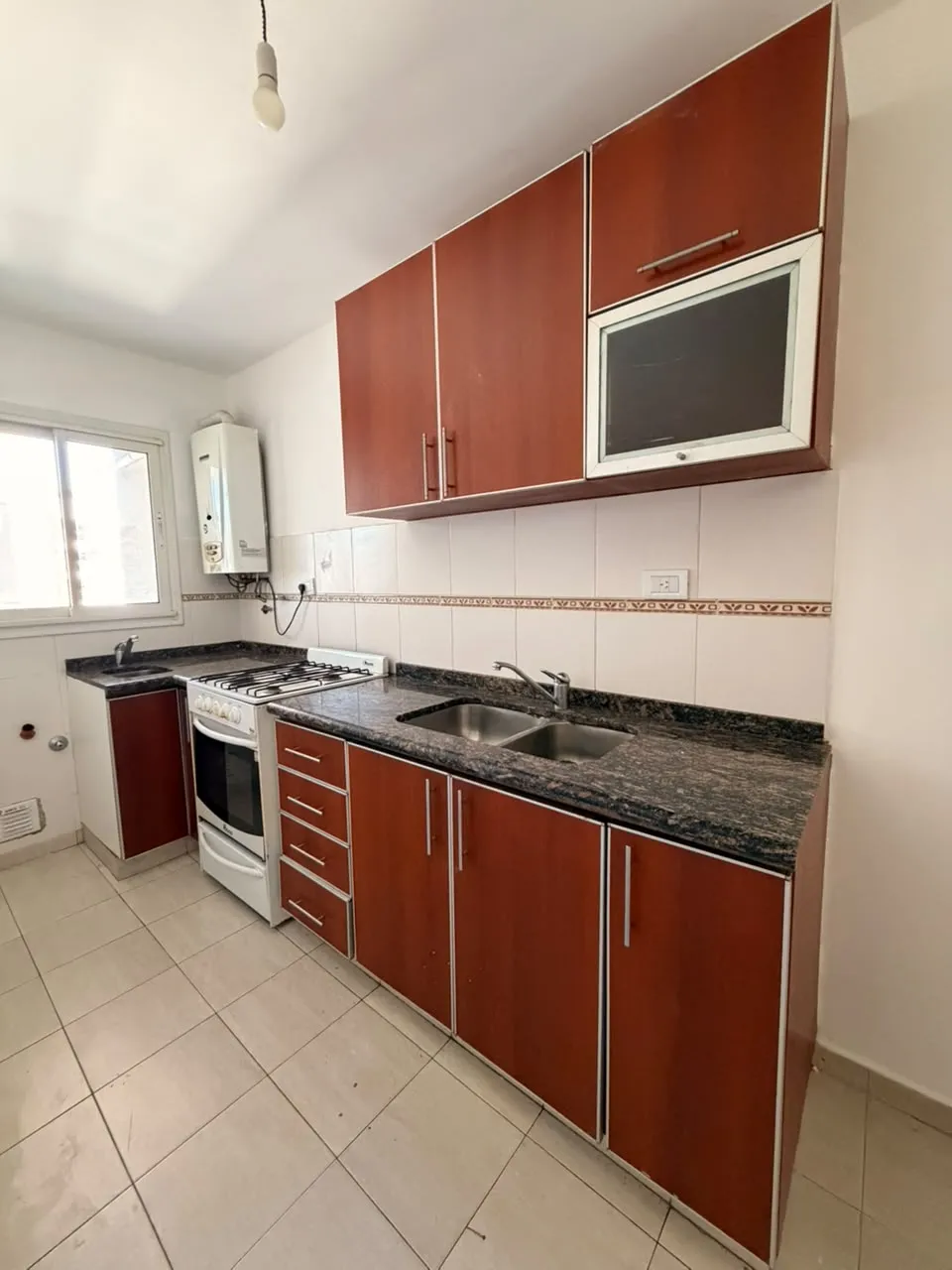 ALQUILER - Departamento en Nueva Córdoba de 1 dormitorio con balcón