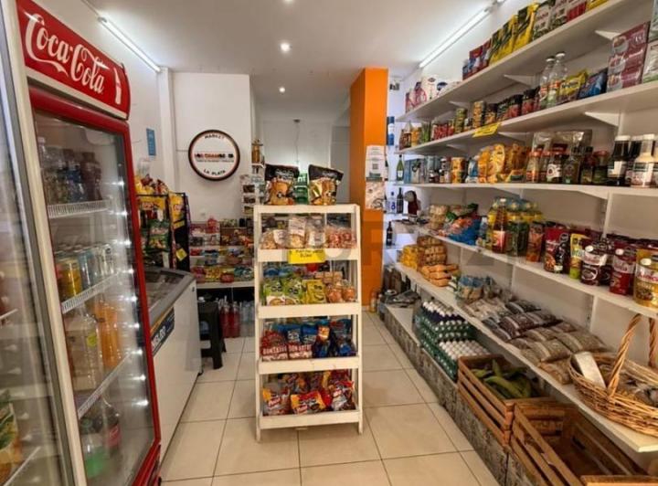 Local comercial · 83m²