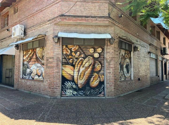 Local comercial · 252m²