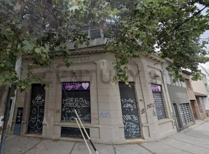 Local comercial · 270m²