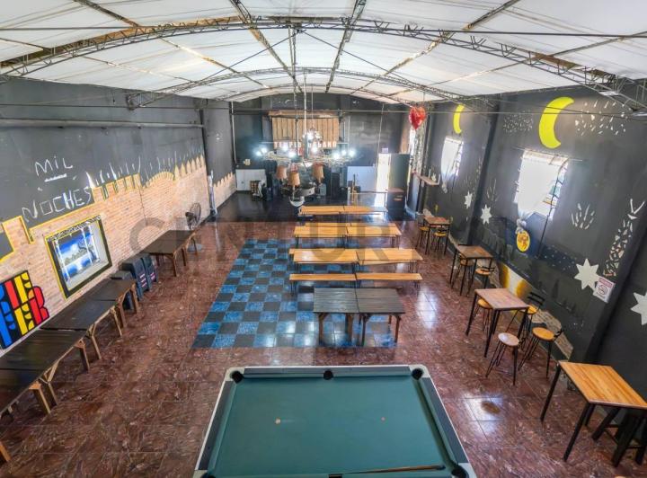 Local comercial · 260m² · 3 Ambientes