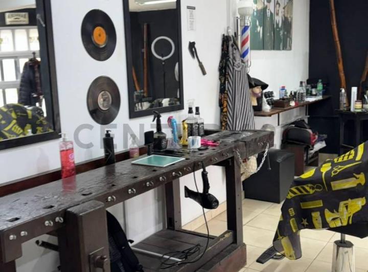 Local comercial · 229m²
