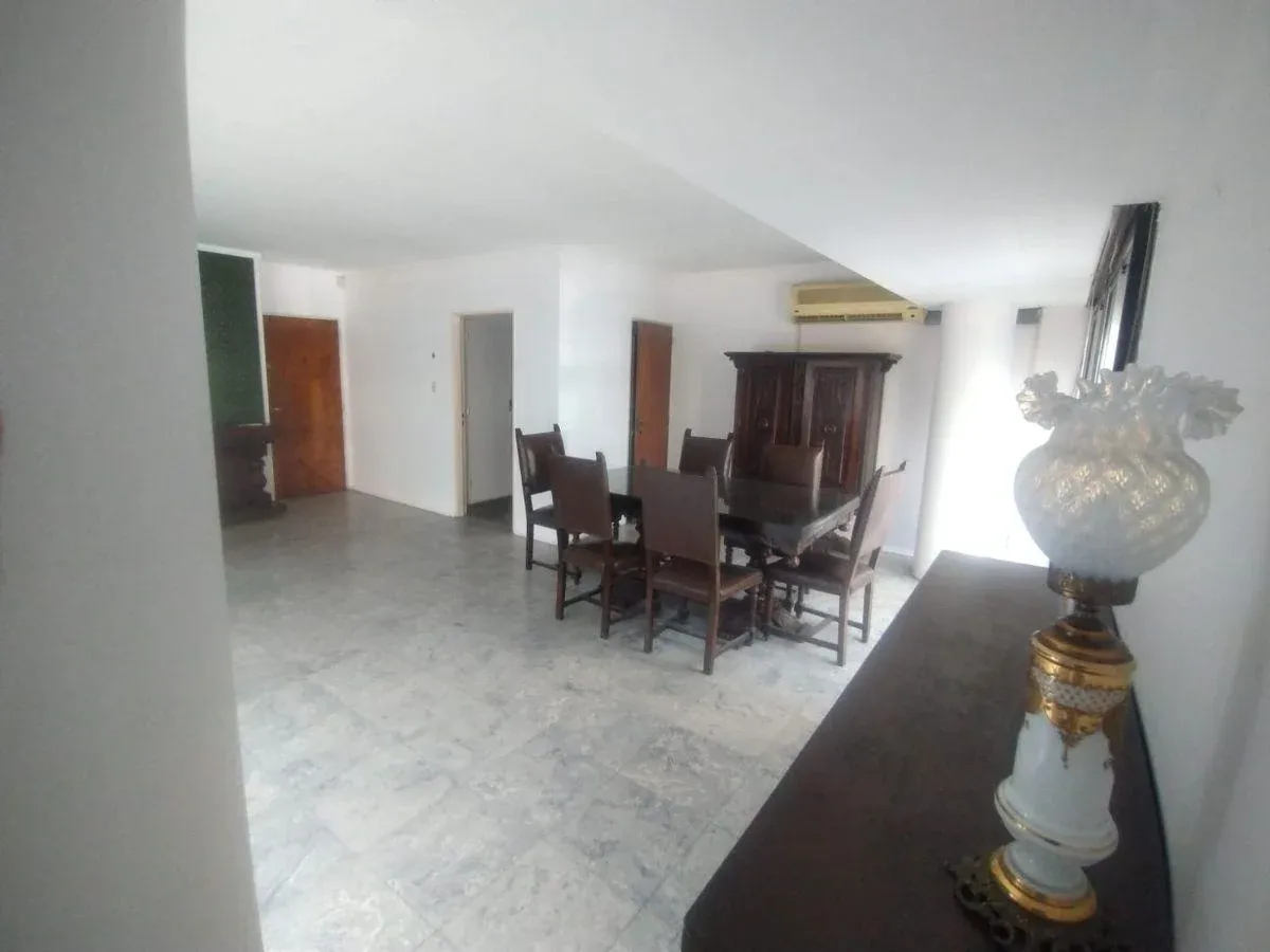 Oportunidad Apto Crédito - Venta Departamento 3 Dorm / 3 Baños - Excelente Ubicación - B° Centro