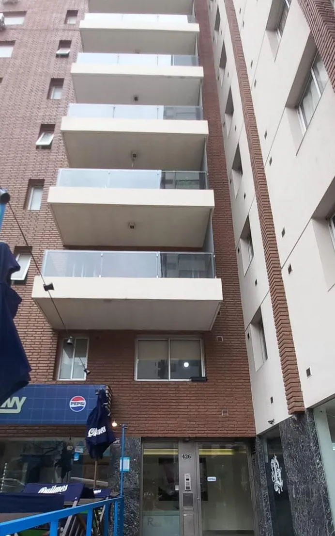 ALQUILÁ: 1 dorm con Balcón a pasos del Parque Sarmiento zona Nueva Cordoba