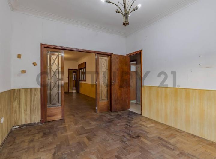 Casa · 156m² · 4 Ambientes · 1 Cochera