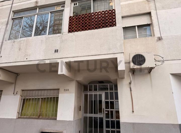Departamento · 72m² · 5 Ambientes
