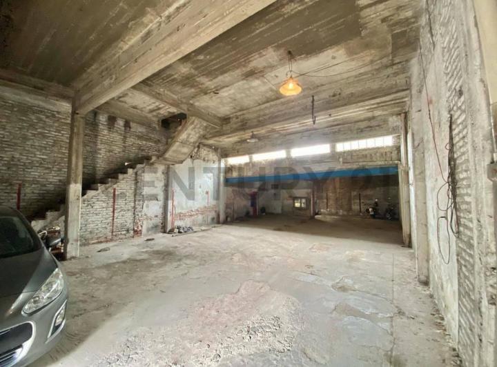 Bodega-Galpón · 173m²