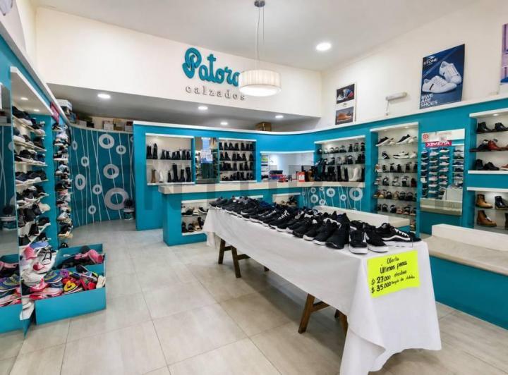 Local comercial · 179m²