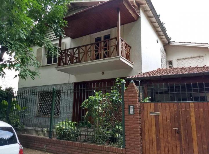 Casa · 275m² · 4 Ambientes · 1 Cochera