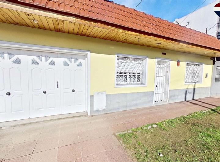 Casa · 89m² · 3 Ambientes · 2 Cocheras