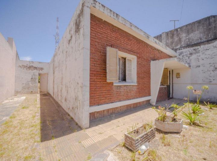 Casa · 53m² · 3 Ambientes · 2 Cocheras