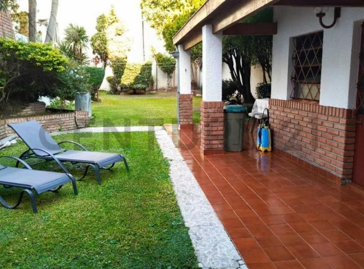 Casa · 207m² · 4 Ambientes · 1 Cochera