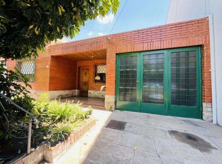 Casa · 116m² · 3 Ambientes · 1 Cochera