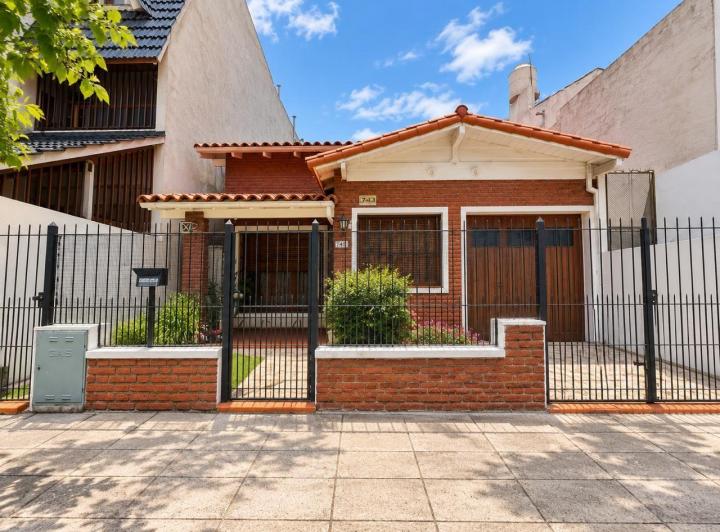 Casa · 192m² · 4 Ambientes · 1 Cochera
