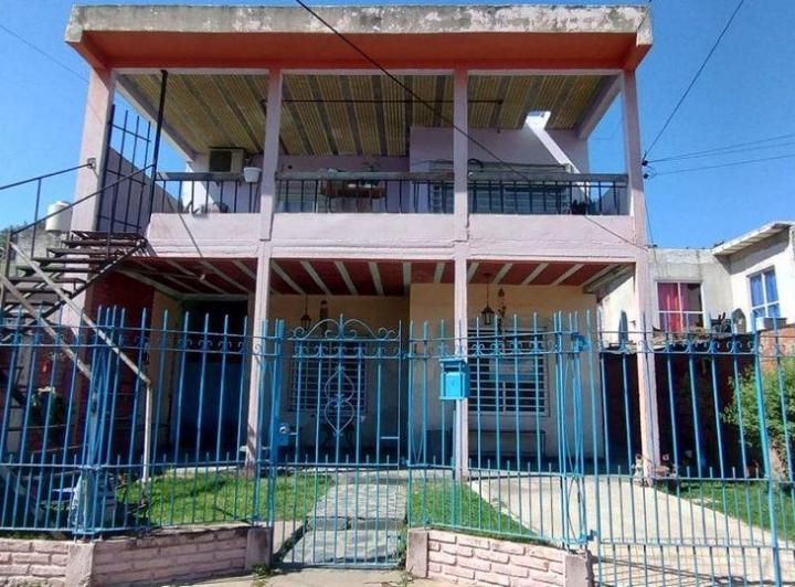 Casa · 63m² · 3 Ambientes · 1 Cochera