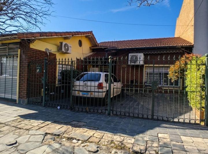 Casa · 177m² · 4 Ambientes · 1 Cochera