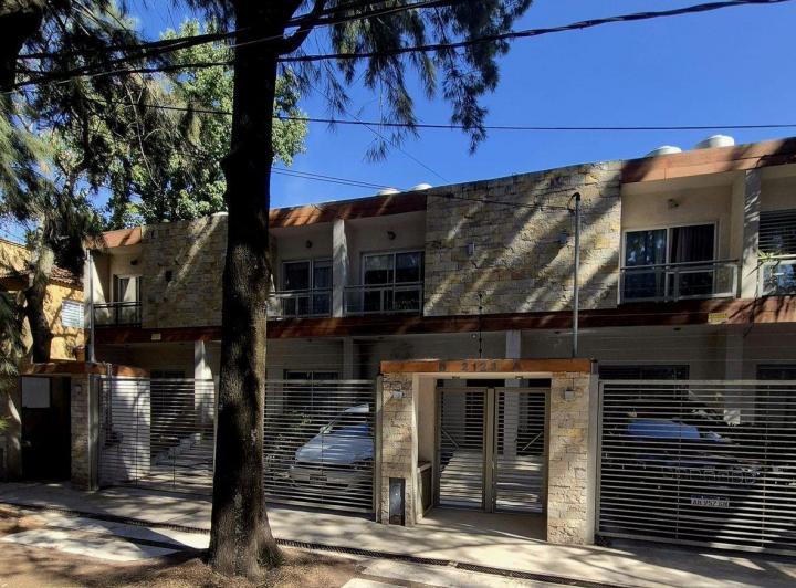 Casa · 88m² · 3 Ambientes · 1 Cochera