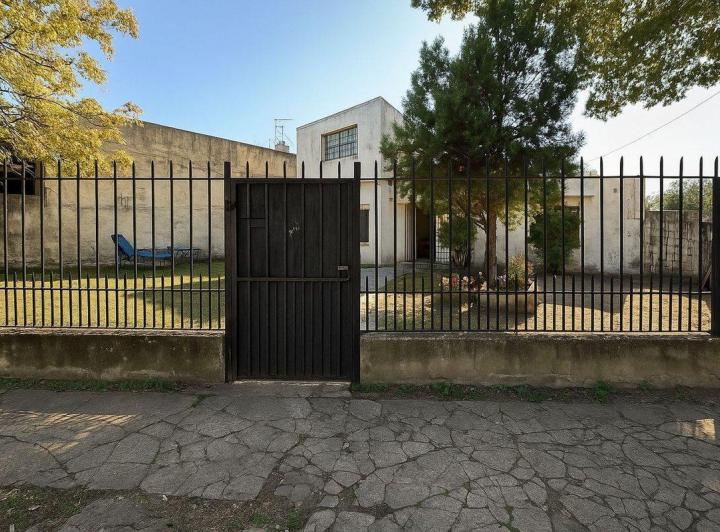 Casa · 70m² · 4 Ambientes · 1 Cochera