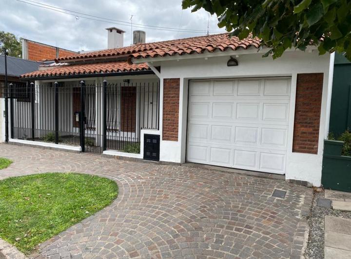 Casa · 150m² · 3 Ambientes · 1 Cochera
