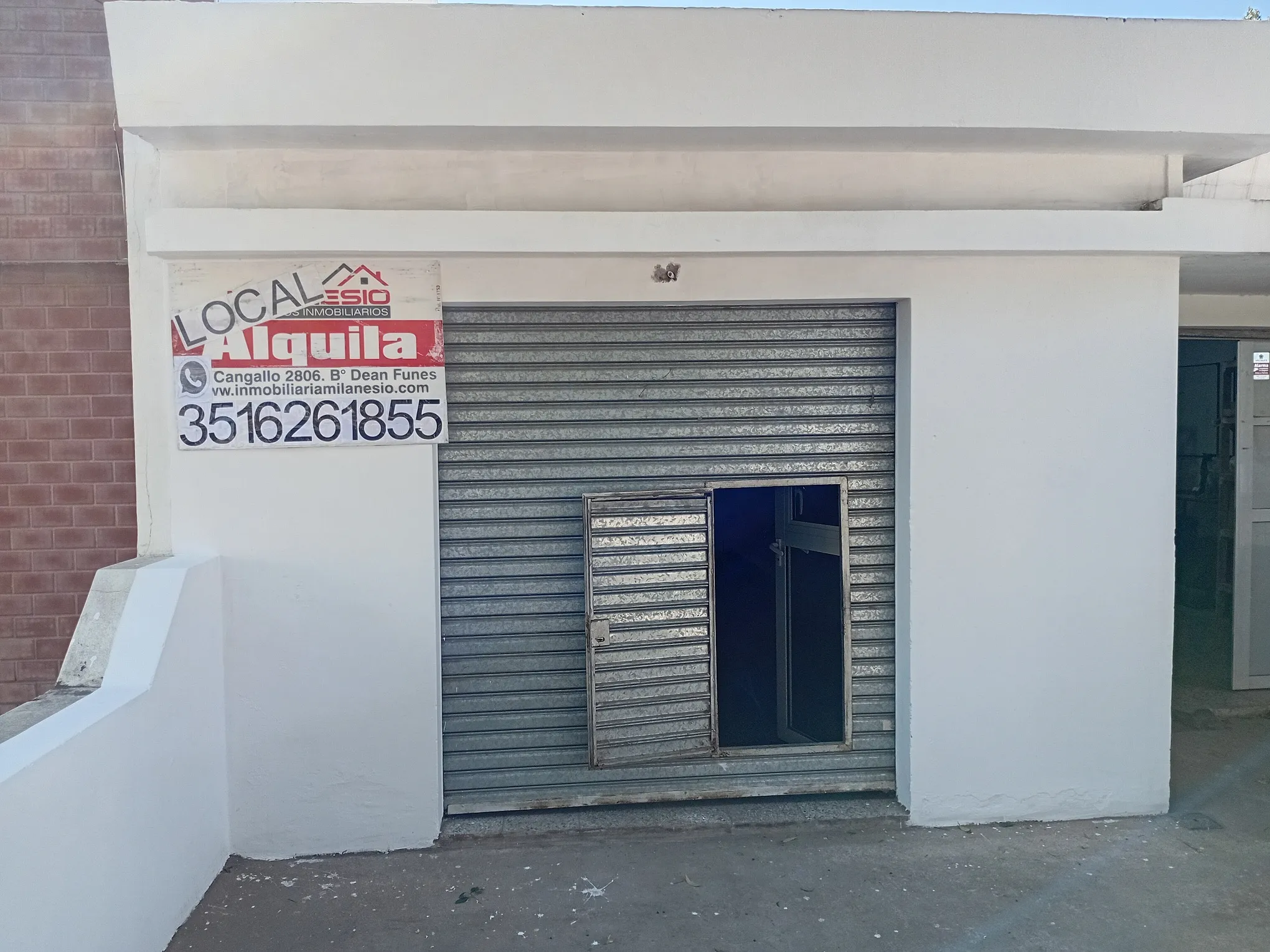 ALQUILO LOCAL-Bº SAN LORENZO-S. DEL CARRIL 4977-CASI Av. SABATTINI-FRENTE ESTACION SHELL-40Mts2 COCINA BAÑO $440.000 + IMPUESTOS