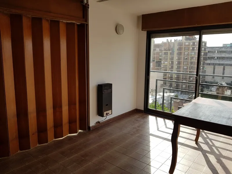 ¡ALQUILER MONOAMBIENTE A 3 CUADRAS DEL PATIO OLMOS! HERMOSA VISTA! SOBRE AVENIDA