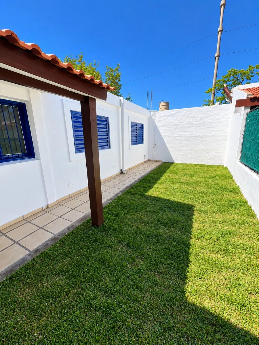 Casa en alquiler 2 habitaciones en Barrio Jardin