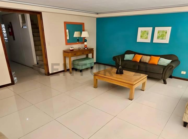 Departamento · 80m² · 3 Ambientes · 2 Cocheras