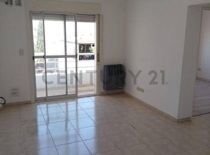 Departamento · 40m² · 2 Ambientes · 1 Cochera