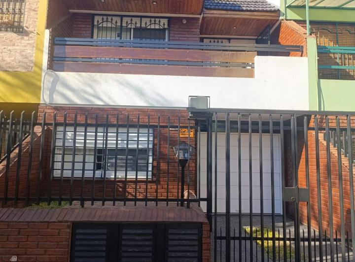 Departamento · 121m² · 4 Ambientes · 1 Cochera