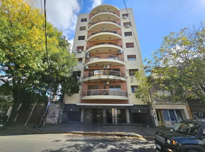 Departamento · 50m² · 2 Ambientes · 1 Cochera