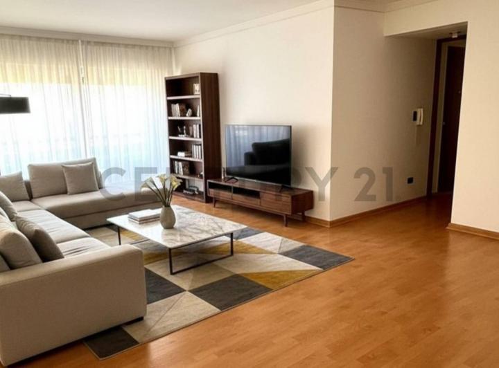 Departamento · 102m² · 4 Ambientes · 1 Cochera