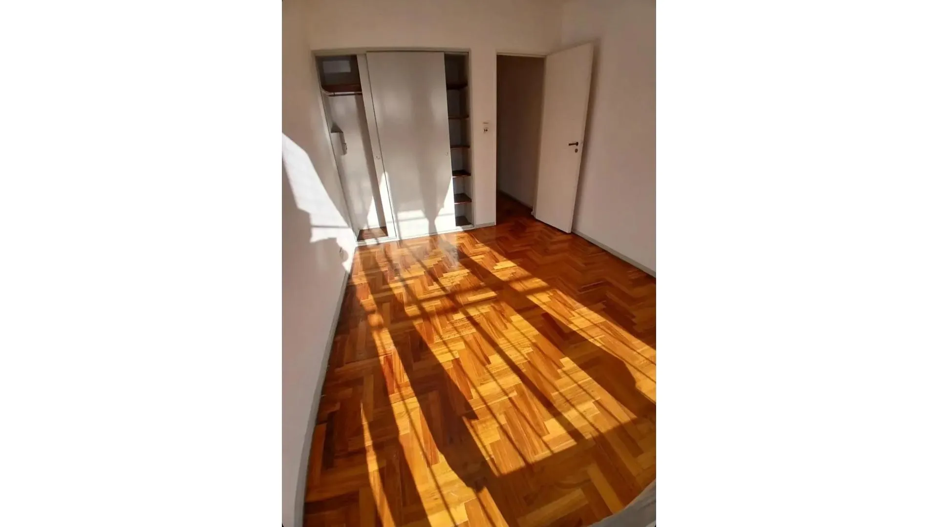 location is location. Muy buen depto en Recoleta