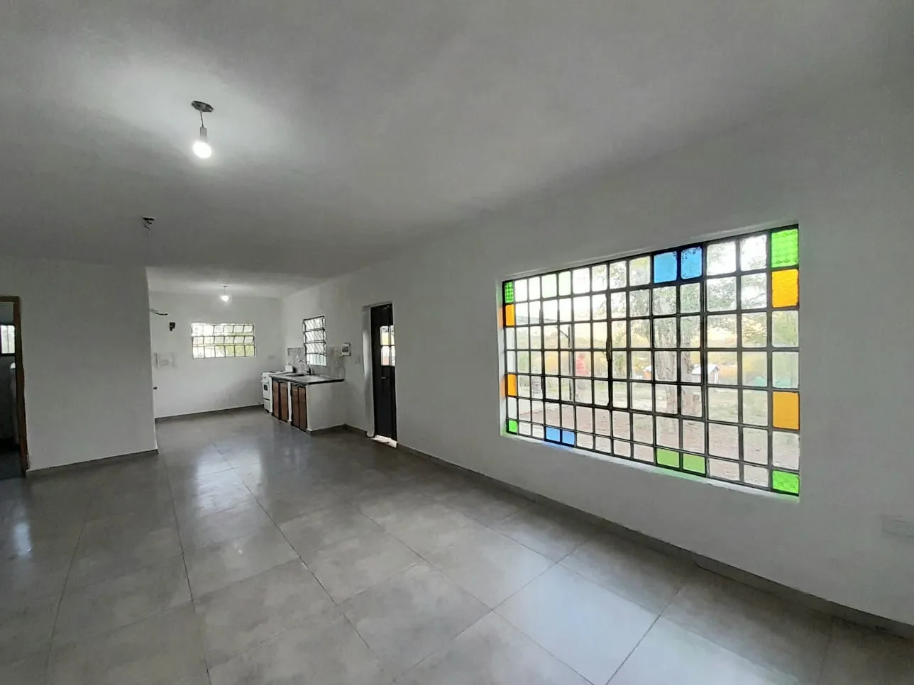 Se vende casa a estrenar con lote de 1000 m2, en siquiman