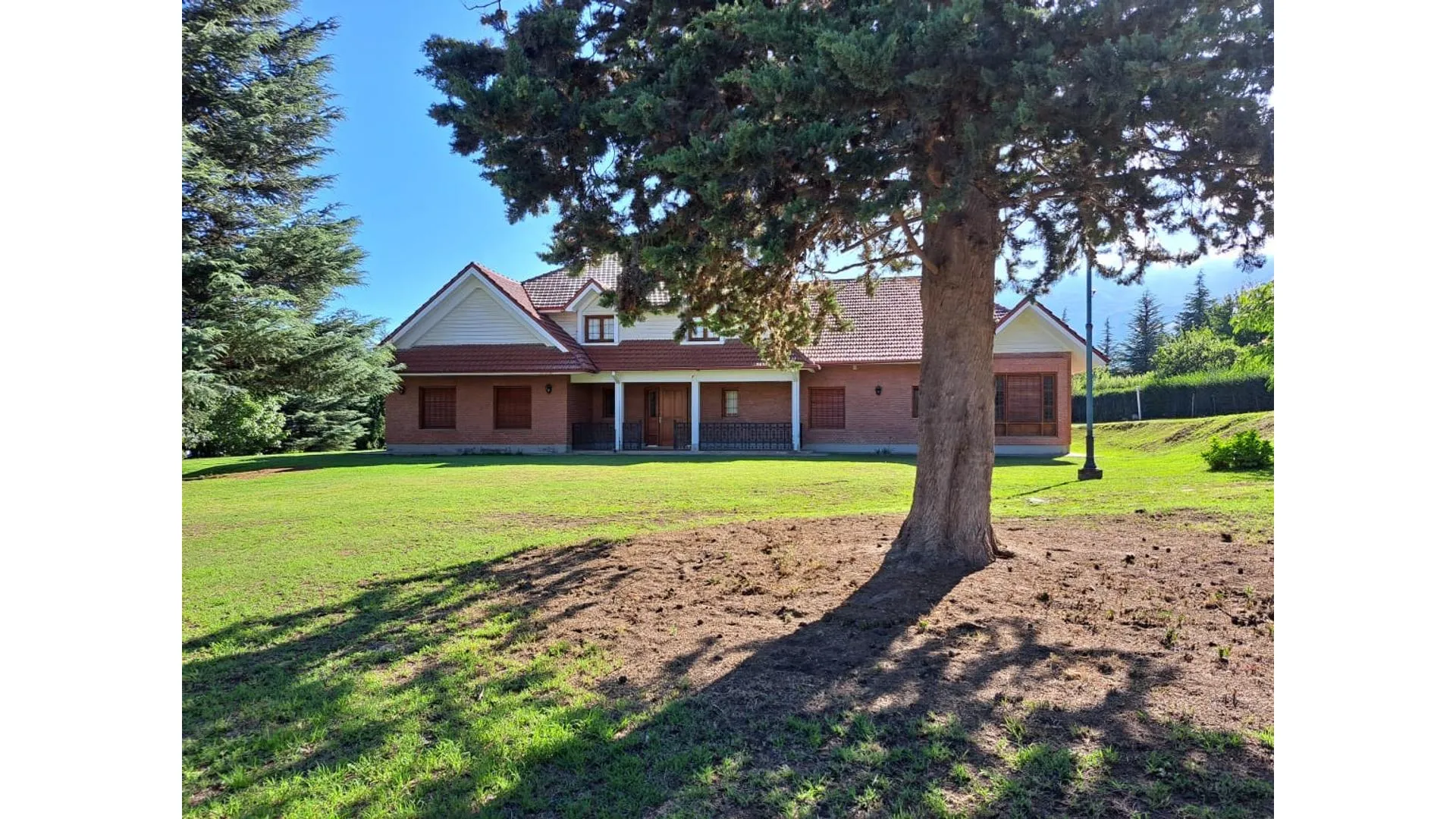 VENTA ESPECTACULAR CASA EN EL CHURQUI