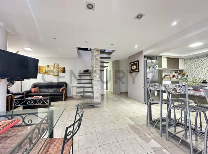 Departamento · 138m² · 5 Ambientes · 1 Cochera