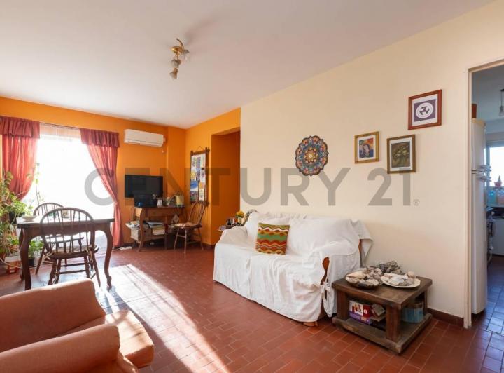 Departamento · 68m² · 4 Ambientes · 1 Cochera