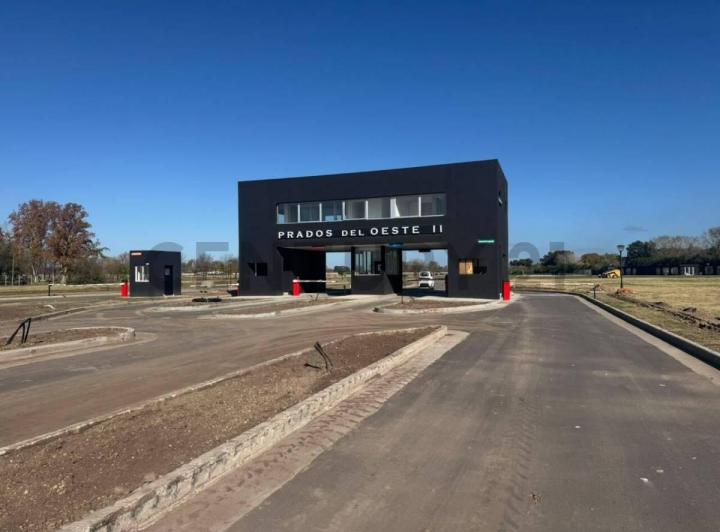 Terreno · 802m²