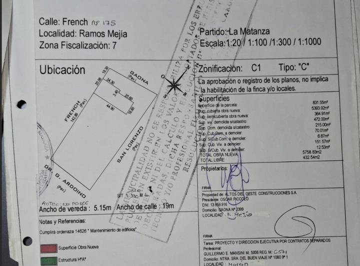 Terreno · 832m²