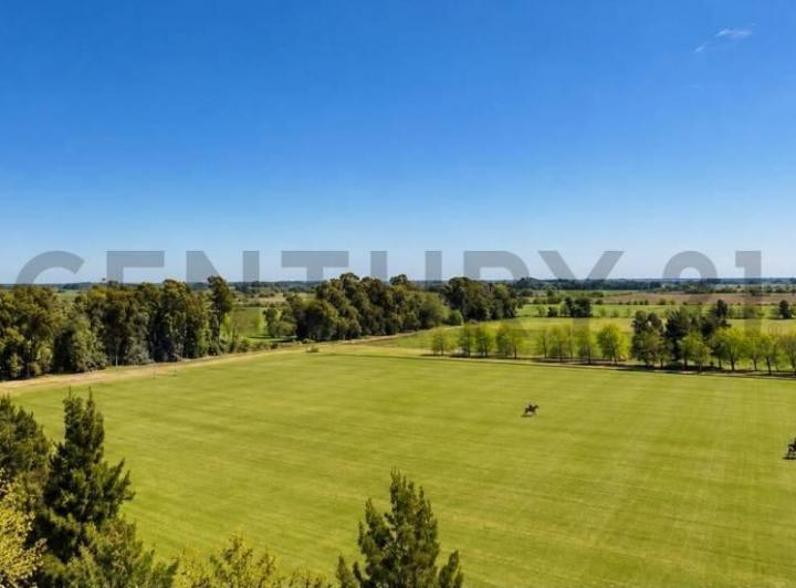 Terreno · 6400m²