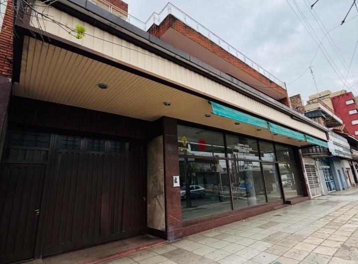 Local comercial · 500m² · 5 Ambientes · 20 Cocheras