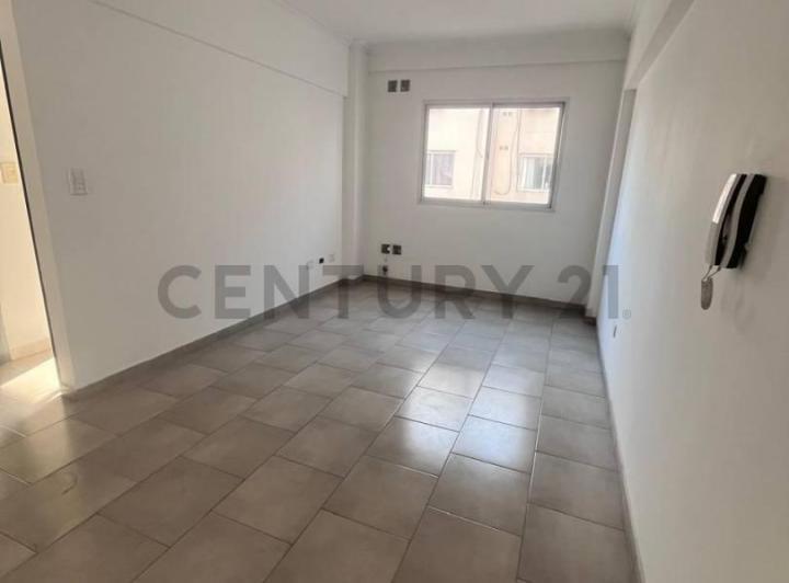 Departamento · 32m² · 2 Ambientes · 1 Cochera