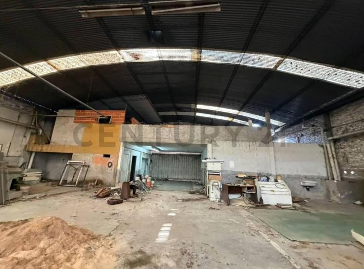 Bodega-Galpón · 1300m²