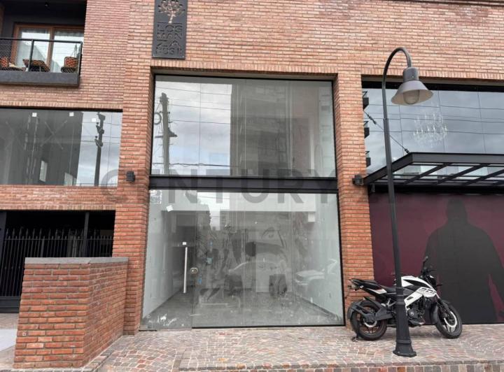 Local comercial · 122m² · 2 Ambientes