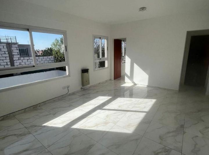 Departamento · 45m² · 2 Ambientes · 1 Cochera