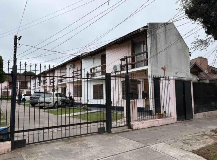 Casa · 70m² · 3 Ambientes · 1 Cochera