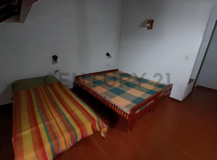 Casa · 134m² · 6 Ambientes · 2 Cocheras